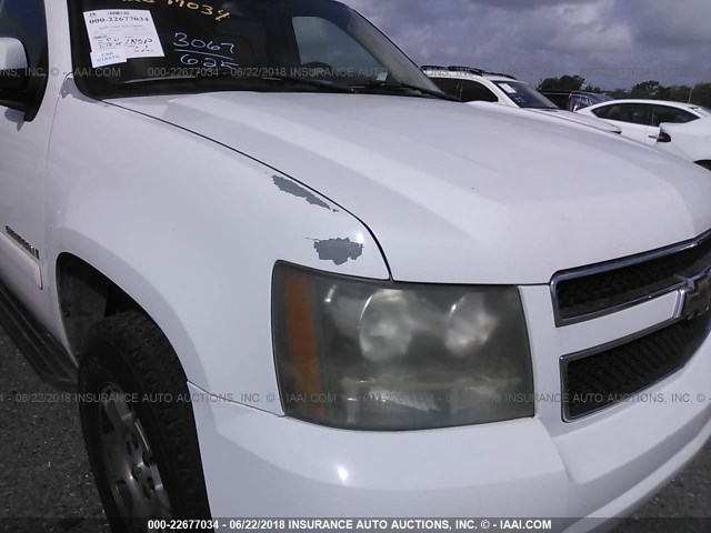 1GNFC16367J167501 - 2007 CHEVROLET SUBURBAN C1500 WHITE photo 6