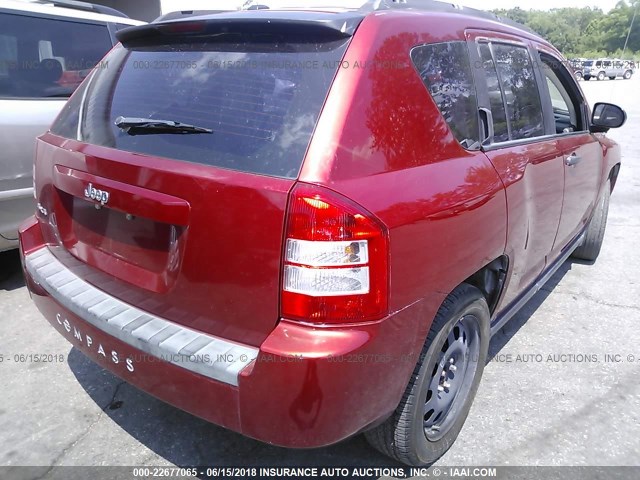 1J8FF47WX7D200048 - 2007 JEEP COMPASS RED photo 4