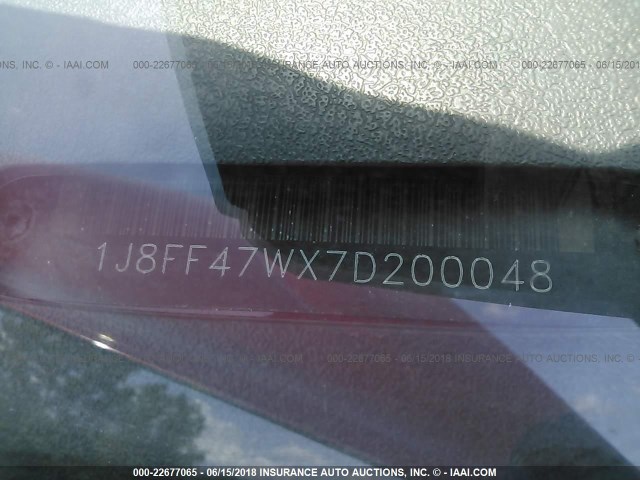 1J8FF47WX7D200048 - 2007 JEEP COMPASS RED photo 9