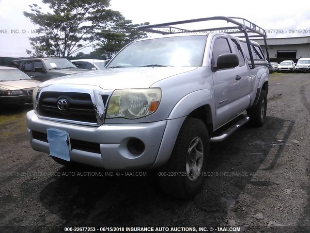 5TEUX42N57Z429979 - 2007 TOYOTA TACOMA ACCESS CAB SILVER photo 2