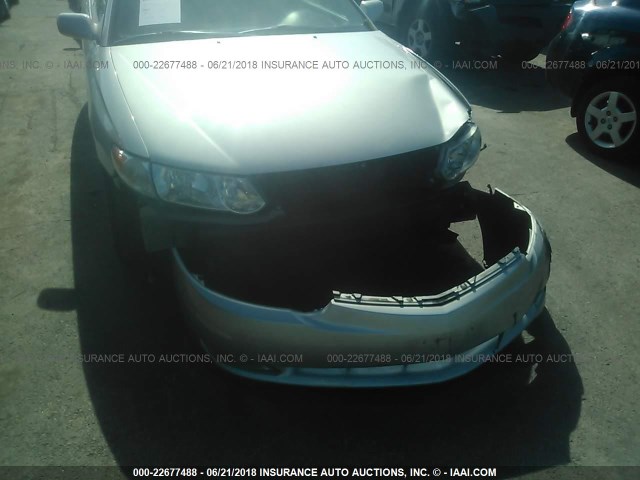 2T1FF22P62C589417 - 2002 TOYOTA CAMRY SOLARA SE/SLE Gümüş foto 6