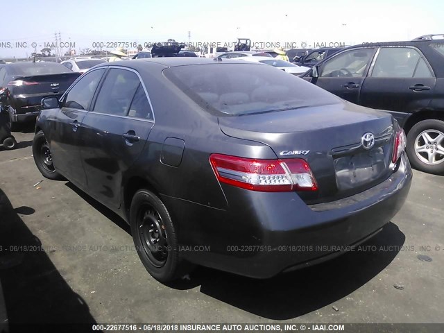 4T1BF3EKXAU035007 - 2010 TOYOTA CAMRY SE/LE/XLE 灰色 照片 3