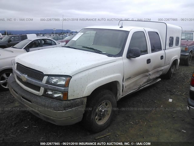 1GCGK23U64F126000 - 2004 CHEVROLET SILVERADO K2500 WHITE photo 2