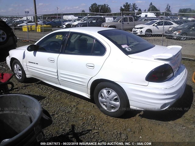 1G2NF52F02C106621 - 2002 PONTIAC GRAND AM SE1 WHITE photo 3