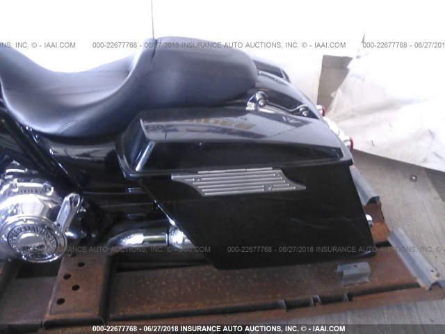 1HD1KHM18DB635668 - 2013 HARLEY-DAVIDSON FLTRX ROAD GLIDE CUSTOM BLACK photo 6