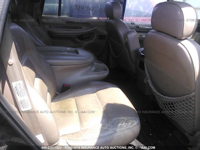 5LMPU28L1WLJ30477 - 1998 LINCOLN NAVIGATOR BLACK photo 8