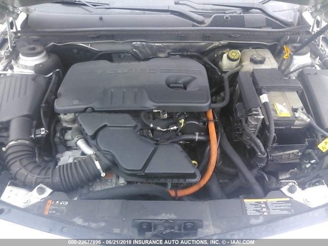 2G4GR5ER3C9134533 - 2012 BUICK REGAL SILVER photo 10