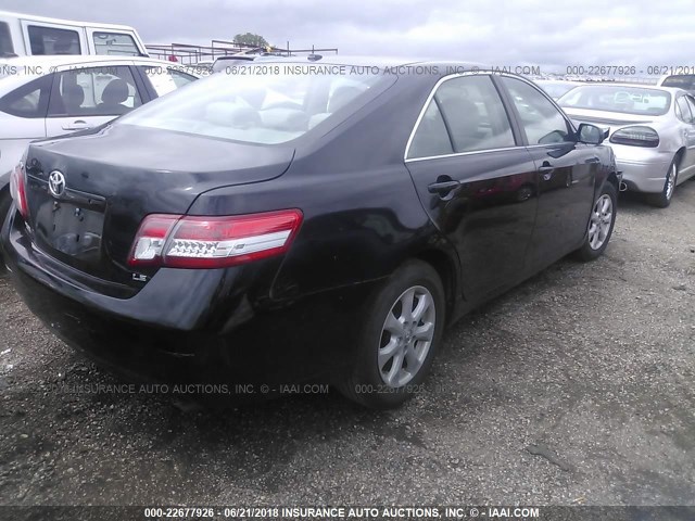 4T4BF3EK5BR188644 - 2011 TOYOTA CAMRY SE/LE/XLE შავი ფოტო 4