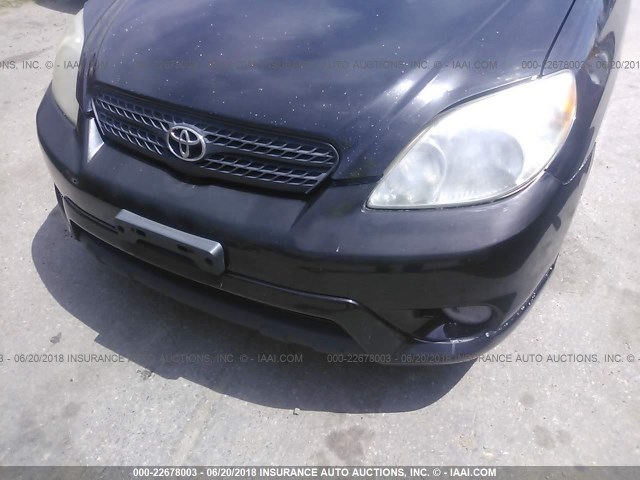 2T1LR30E95C448461 - 2005 TOYOTA COROLLA MATRIX XR BLACK photo 6
