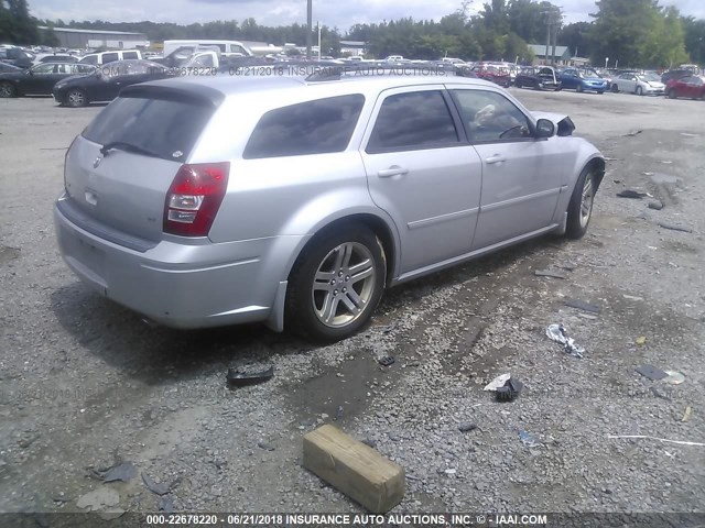 2D8GV58295H162524 - 2005 DODGE MAGNUM R/T SILVER photo 4