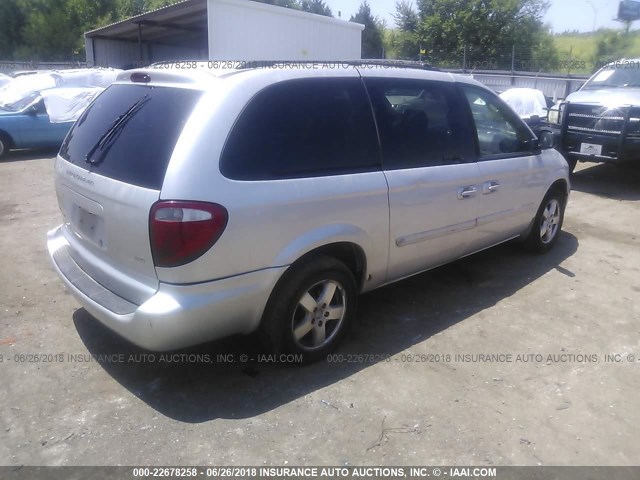 2D4GP44L16R765421 - 2006 DODGE GRAND CARAVAN SXT SILVER photo 4