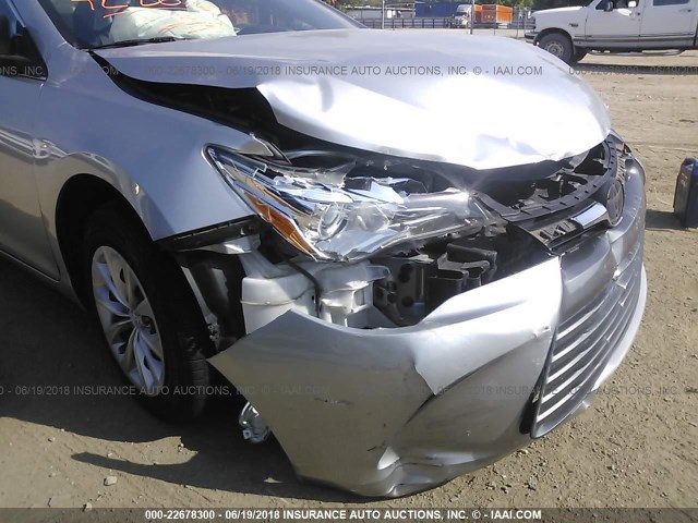 4T1BF1FK0FU903364 - 2015 TOYOTA CAMRY LE/XLE/SE/XSE 银色 照片 6