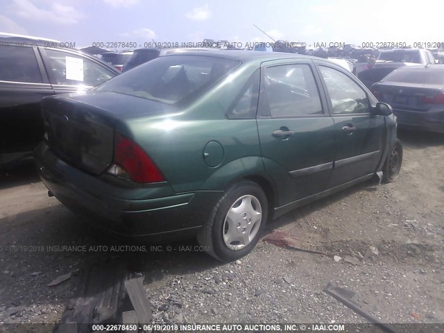 1FAFP33P51W173517 - 2001 FORD FOCUS LX GREEN photo 4