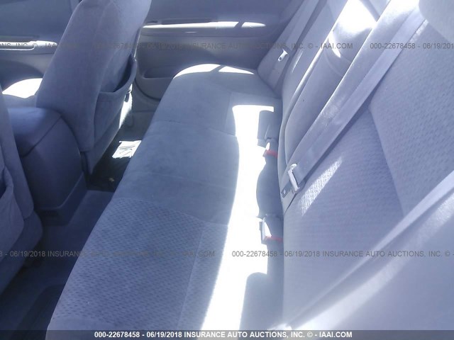 4T1BE32KX4U320091 - 2004 TOYOTA CAMRY LE/XLE/SE თეთრი ფოტო 8