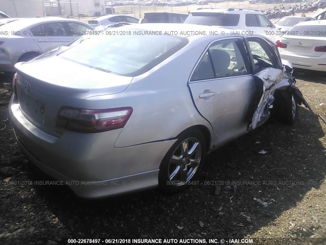 4T1BE46K58U740279 - 2008 TOYOTA CAMRY CE/LE/XLE/SE SILVER photo 4