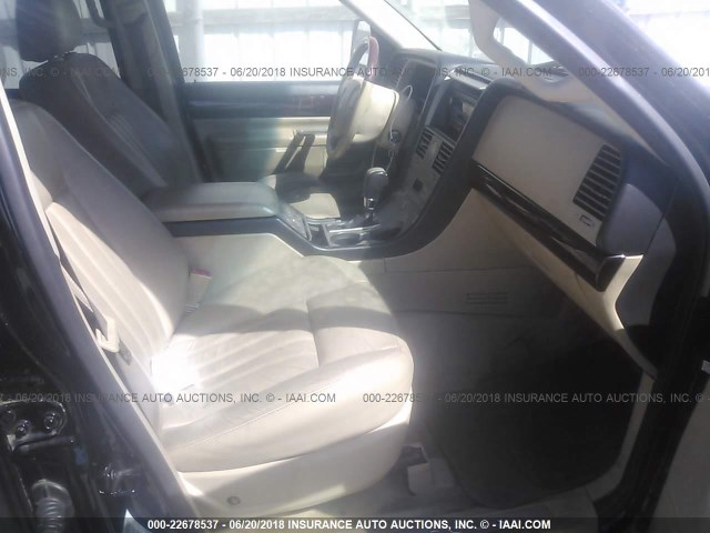 5LMEU88H25ZJ12197 - 2005 LINCOLN AVIATOR BLACK photo 5