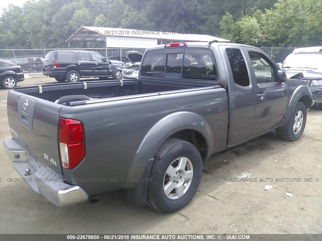 1N6AD06W55C450394 - 2005 NISSAN FRONTIER KING CAB LE/SE/OFF ROAD GRAY photo 4