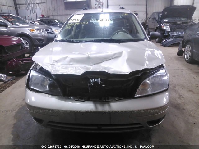 1FAFP36N06W148008 - 2006 FORD FOCUS ZXW TAN photo 6