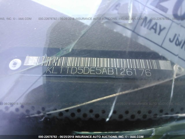 KL1TD5DE5AB126176 - 2010 CHEVROLET AVEO LS/LT 白色 照片 9