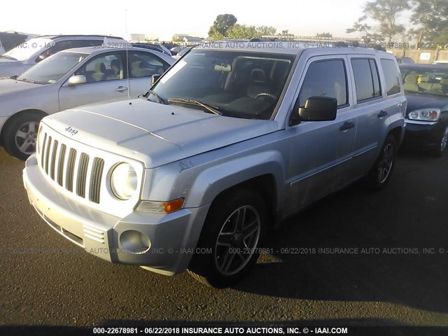 1J4FF48B89D120859 - 2009 JEEP PATRIOT LIMITED SILVER photo 2