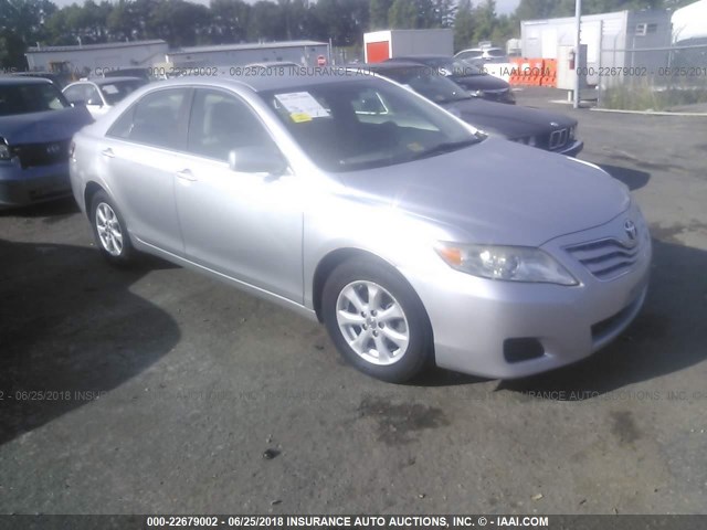 4T4BF3EK5BR201487 - 2011 TOYOTA CAMRY SE/LE/XLE ვერცხლისფერი ფოტო 1