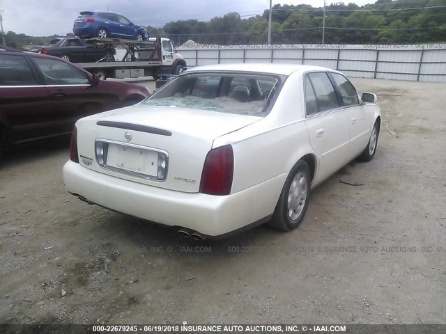 1G6KD54Y62U216010 - 2002 CADILLAC DEVILLE WHITE photo 4