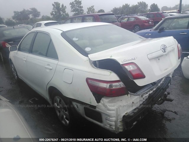 4T1BE46K27U613407 - 2007 TOYOTA CAMRY NEW GENERAT CE/LE/XLE/SE WHITE photo 3