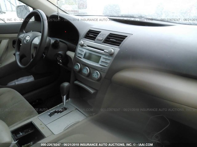 4T1BE46K27U613407 - 2007 TOYOTA CAMRY NEW GENERAT CE/LE/XLE/SE WHITE photo 5