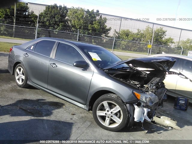 4T1BF1FK3CU592122 - 2012 TOYOTA CAMRY SE/LE/XLE შავი ფოტო 1
