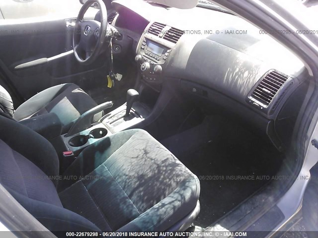 1HGCM56303A120669 - 2003 HONDA ACCORD LX SILVER photo 5