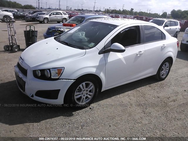1G1JA5SH1C4184873 - 2012 CHEVROLET SONIC LS WHITE photo 2