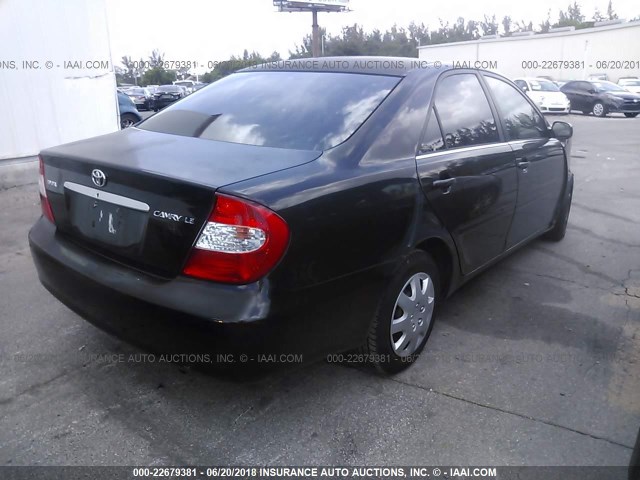 4T1BE32K43U216470 - 2003 TOYOTA CAMRY LE/XLE/SE შავი ფოტო 4