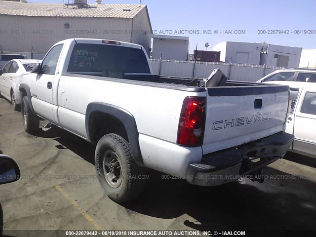 1GCHC24U13E325802 - 2003 CHEVROLET SILVERADO C2500 HEAVY DUTY WHITE photo 3