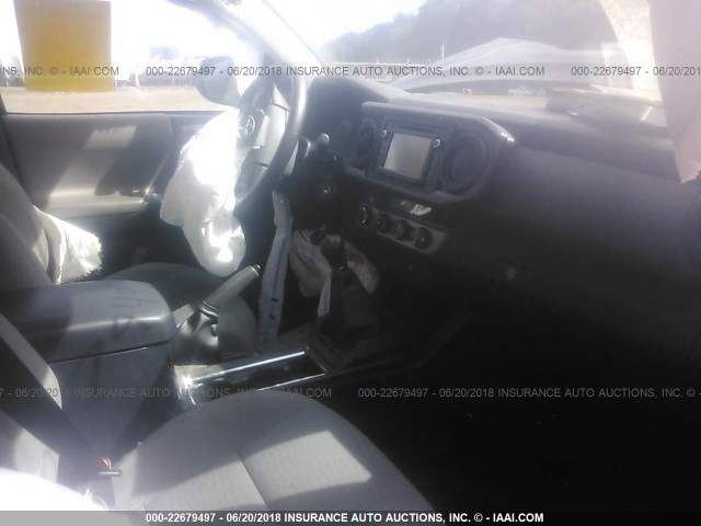 5TFSX5ENXHX055709 - 2017 TOYOTA TACOMA ACCESS CAB/SR/SR5 黑色 照片 5