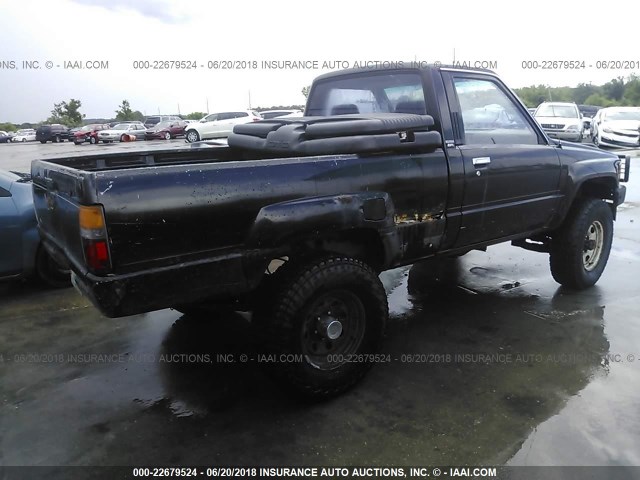 JT4RN63A6J8009398 - 1988 TOYOTA PICKUP RN63 STD BLACK photo 4