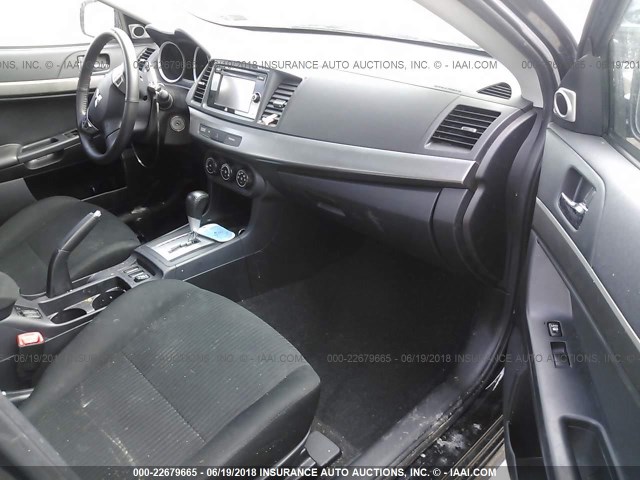 JA32V2FW2EU003885 - 2014 MITSUBISHI LANCER SE BLACK photo 5