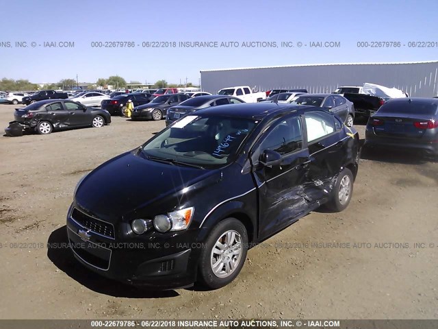 1G1JB5SH1C4149649 - 2012 CHEVROLET SONIC LS შავი ფოტო 2