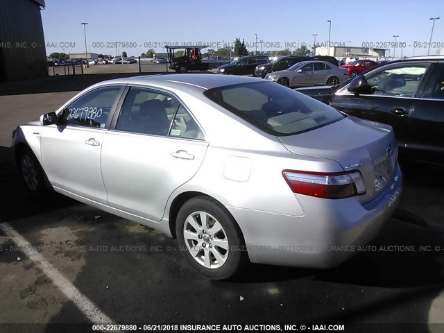 4T1BB46K08U058841 - 2008 TOYOTA CAMRY HYBRID SILVER photo 3