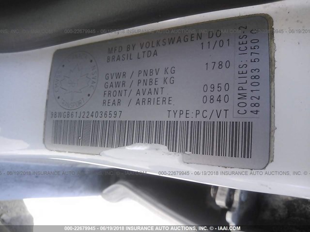 9BWGB61J224036597 - 2002 VOLKSWAGEN GOLF GLS WHITE photo 9