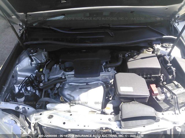 4T1BF1FK6GU216522 - 2016 TOYOTA CAMRY LE/XLE/SE/XSE 银色 照片 10