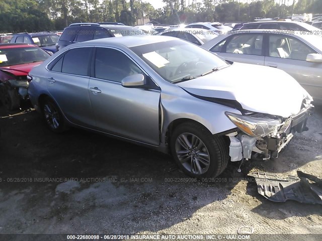 4T1BF1FK6GU216522 - 2016 TOYOTA CAMRY LE/XLE/SE/XSE 银色 照片 3