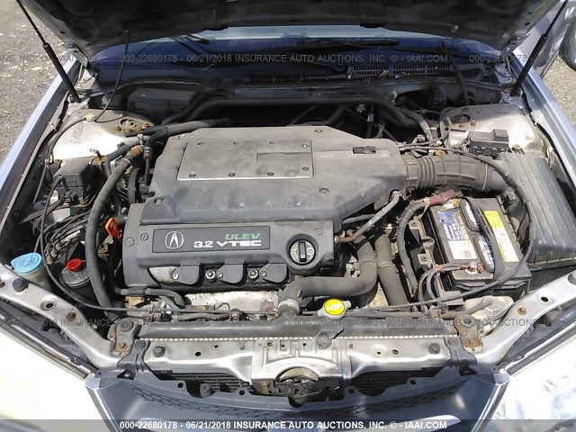 19UUA56602A034106 - 2002 ACURA 3.2TL SILVER photo 10