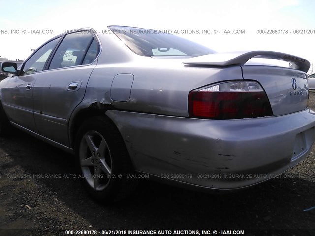 19UUA56602A034106 - 2002 ACURA 3.2TL SILVER photo 6