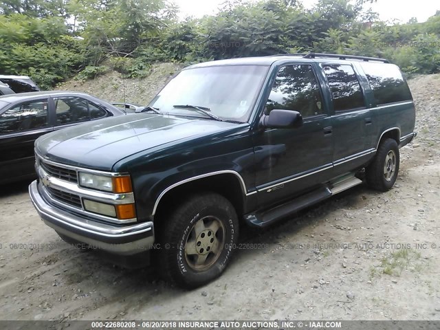 1GNFK16K5SJ456261 - 1995 CHEVROLET SUBURBAN K1500 GREEN photo 2