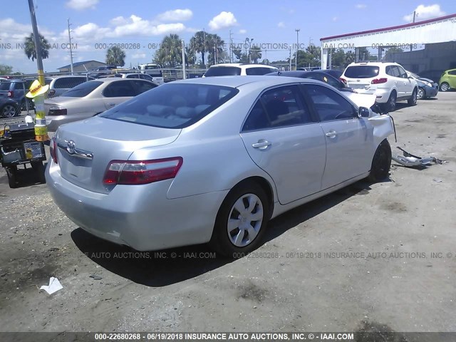 4T1BE46K37U148880 - 2007 TOYOTA CAMRY NEW GENERAT CE/LE/XLE/SE SILVER photo 4