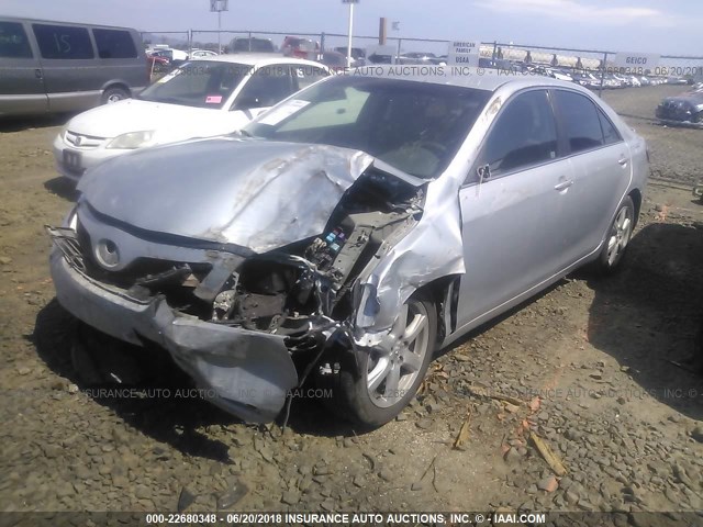 4T1BE46KX7U603174 - 2007 TOYOTA CAMRY NEW GENERAT CE/LE/XLE/SE SILVER photo 2
