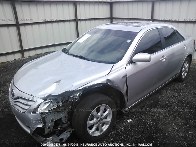4T4BF3EK2AR020765 - 2010 TOYOTA CAMRY SE/LE/XLE SILVER photo 2