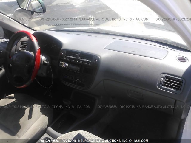 1HGEJ6670TL025981 - 1996 HONDA CIVIC LX თეთრი ფოტო 5