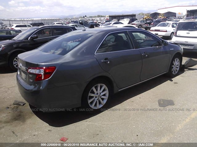 4T1BD1FK7EU137072 - 2014 TOYOTA CAMRY HYBRID/LE/XLE 灰色 照片 4