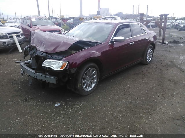 2C3CA5CGXBH599637 - 2011 CHRYSLER 300 LIMITED RED photo 2